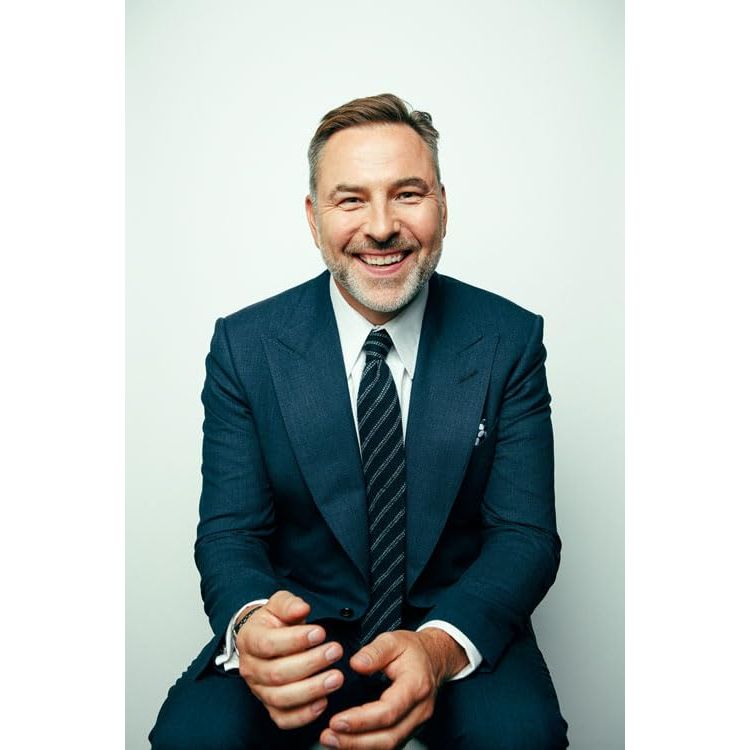 Santa & Son: New for 2025, a hilarious, illustrated Christmas adventure for young readers by David Walliams - The Book Bundle