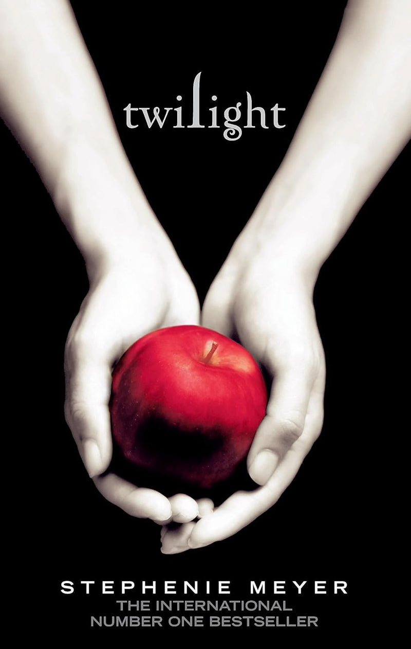 Twilight Saga: Twilight, Book 1 (Twilight Saga) by Stephenie Meyer - Young Adult - Paperback