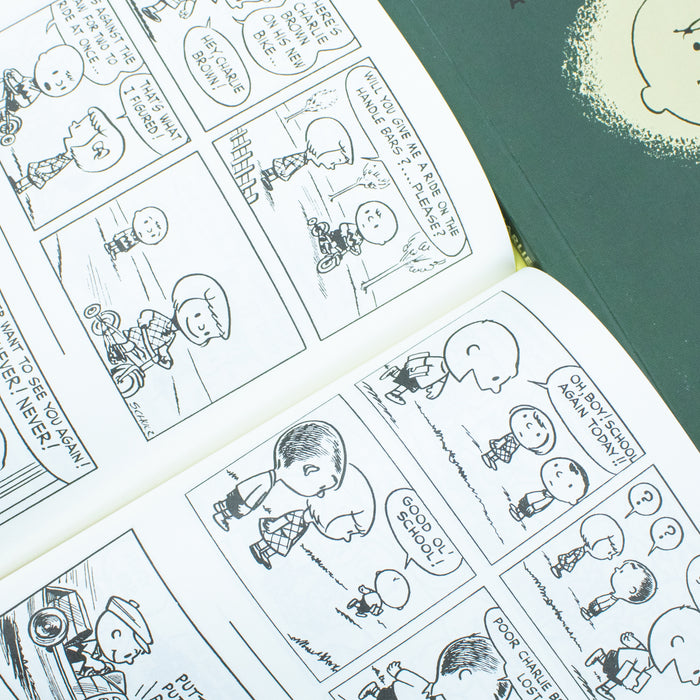 Peanuts Boxed Set: The Classic Peanuts Collection: Includes 3 Art Cards! - The Book Bundle