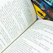 Karin Slaughter Collection 5 Books Set Kisscut, Indelible, Faithless, Blindsighted, A Faint Cold Fear - The Book Bundle
