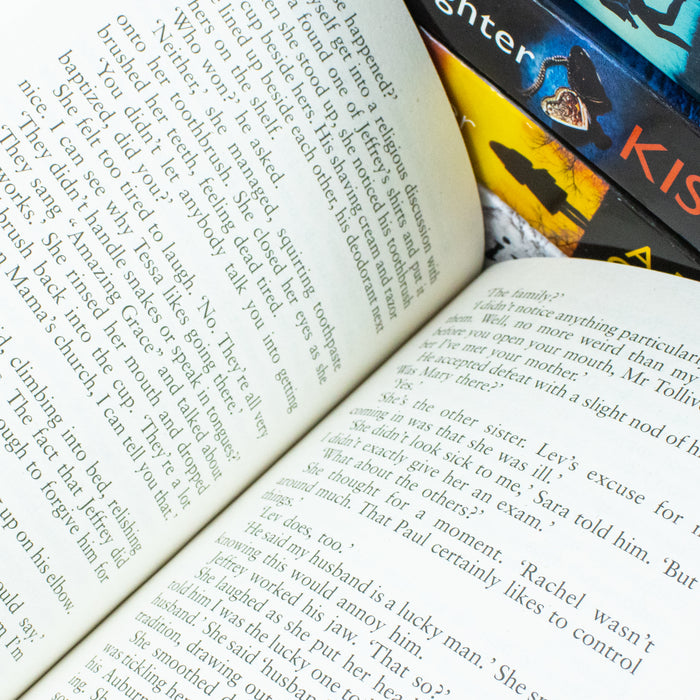 Karin Slaughter Collection 5 Books Set Kisscut, Indelible, Faithless, Blindsighted, A Faint Cold Fear - The Book Bundle