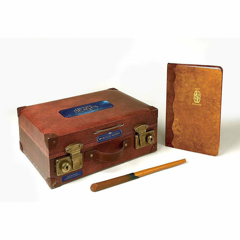 Fantastic Beasts: The Magizoologist's Discovery Case - The Book Bundle