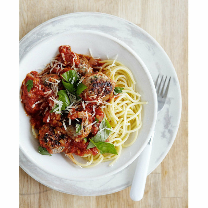 Cool Kids Cook: Delicious Recipes and Fabulous Facts to Turn You into a Kitchen Whizz - The Book Bundle